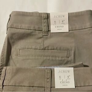 Brand new J Crew Stretch 4” Chino shorts size 6 in Khaki